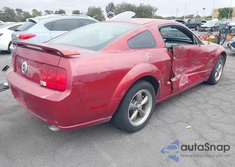 2006 Ford Mustang Gt z USA, uszkodzony, nr VIN 1ZVHT82H065161288